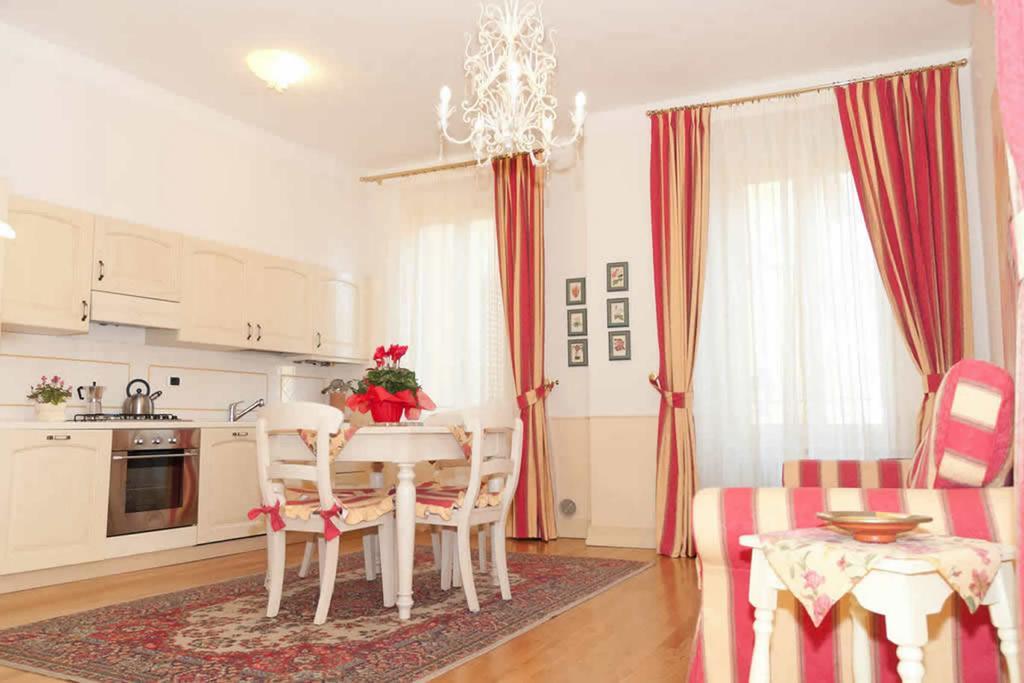 Apartments In بستويا الغرفة الصورة